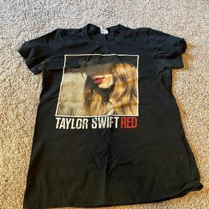 Taylor Swift Red Tour Concert T